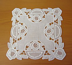 Image of vintlace4pic1.jpg